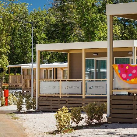 Mobile Homes Premium Relax Park Umag By Camp4You Karigador Eksteriør billede