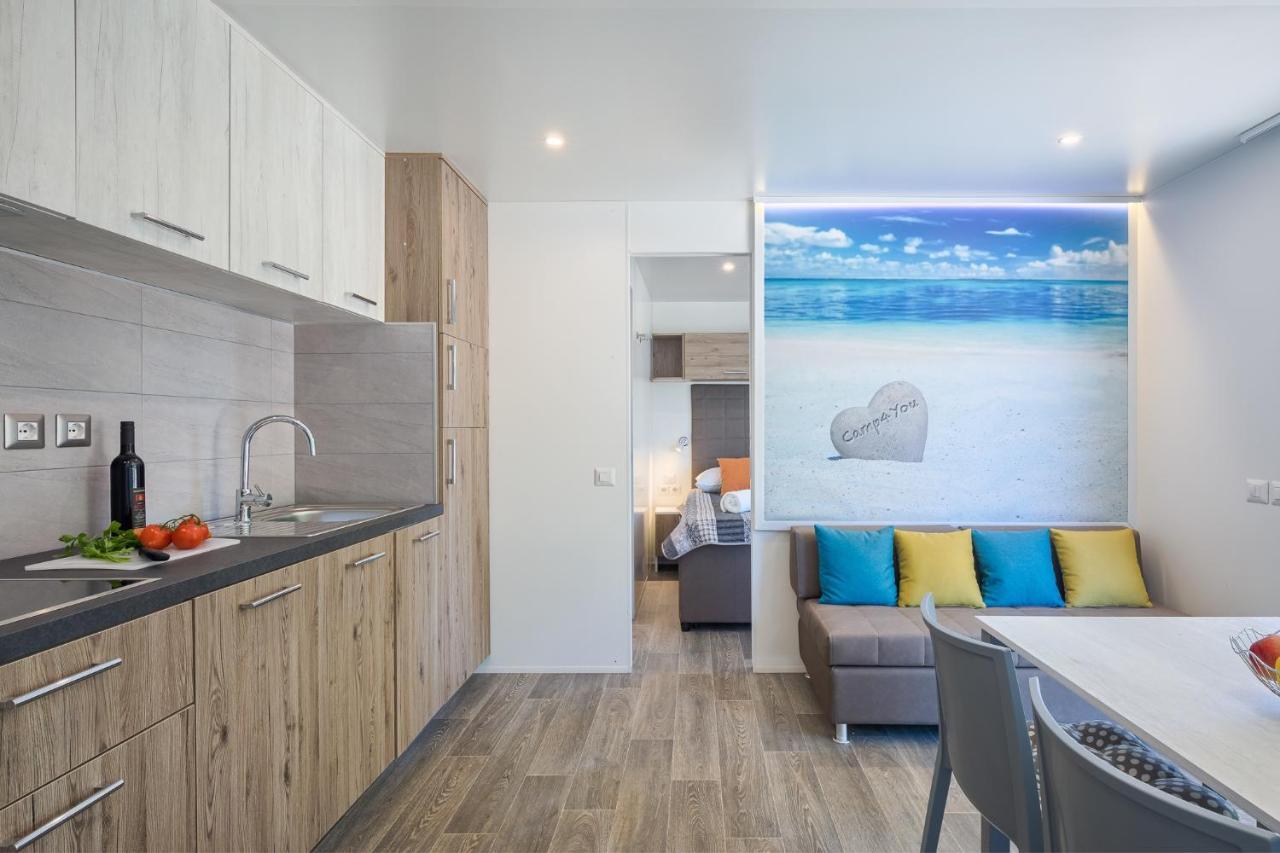 Mobile Homes Premium Relax Park Umag By Camp4You Karigador Eksteriør billede