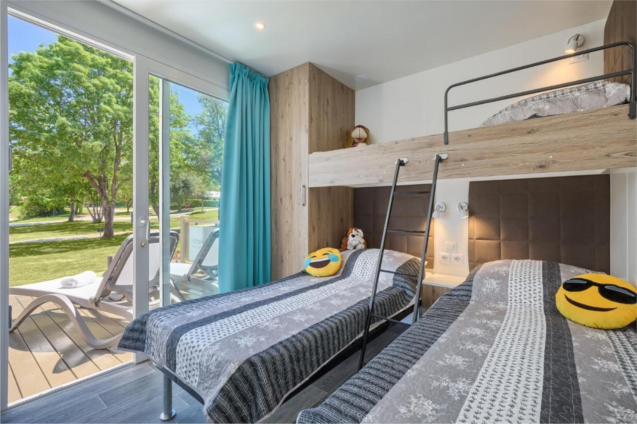 Mobile Homes Premium Relax Park Umag By Camp4You Karigador Eksteriør billede